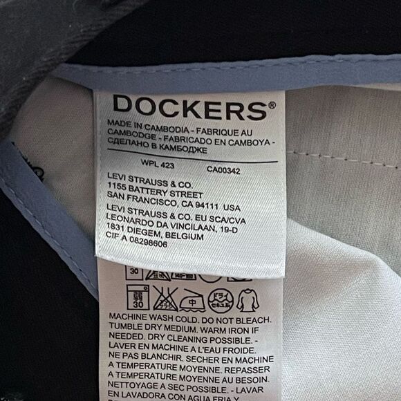 Dockers Black Signature Khakis Classic Fit Sz 38X34 - Picture 9 of 13